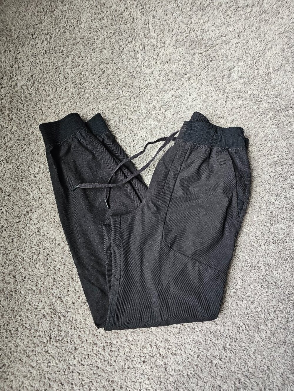 Lululemon Men's Joggers size short small in black